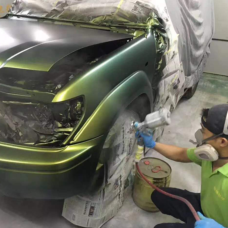 汽车变色龙漆 驰越世纪授权施工店全车改色喷涂